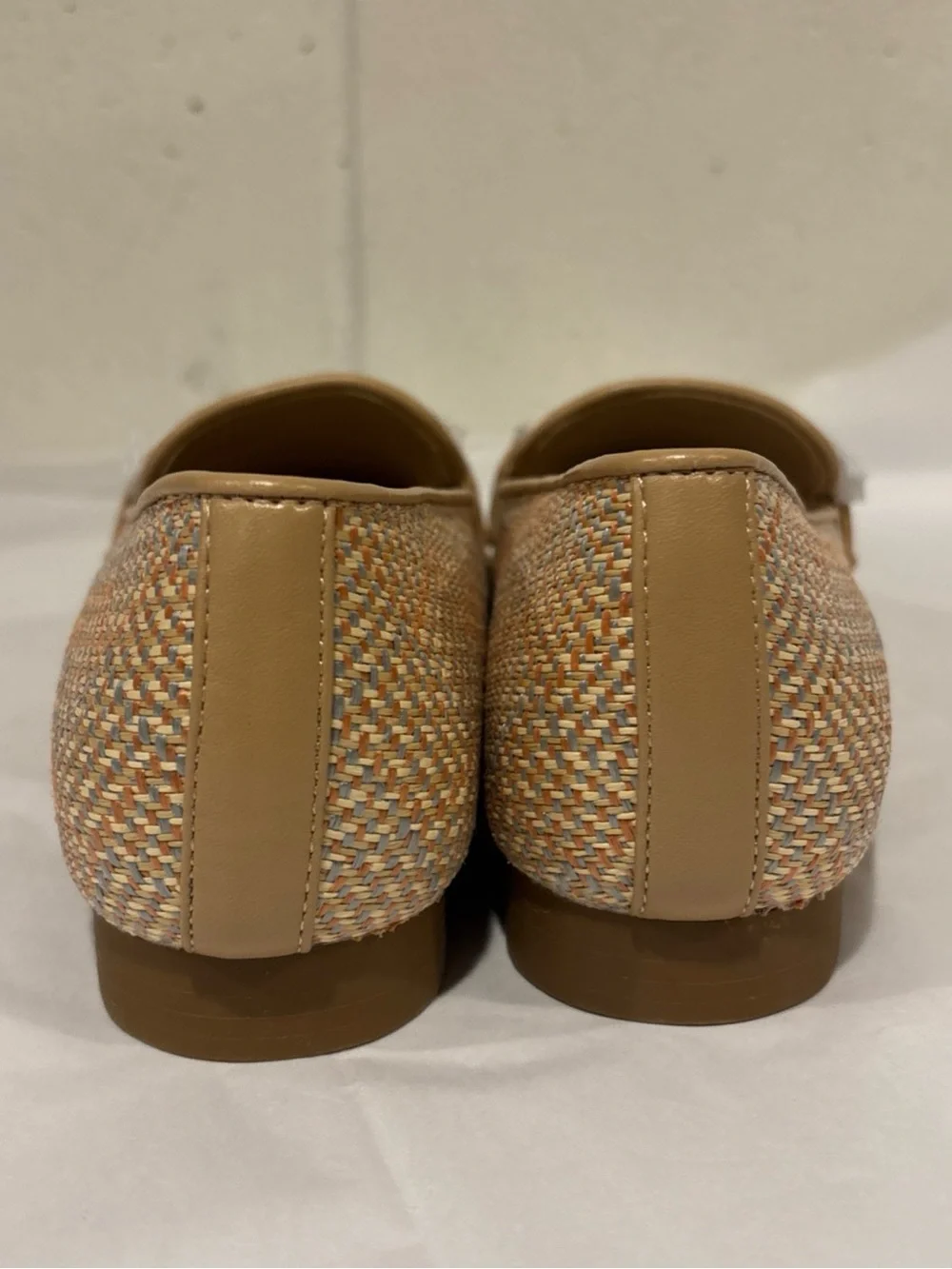 Tahari Royal women’s loafer flats apricot vegan leather slip ons size 6.5